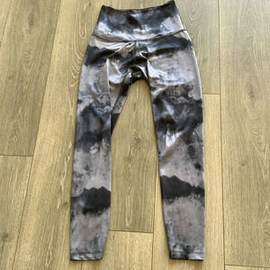 Beyond Yoga Tie Dye Leggings Black and Gray Size Small 25” Inseam